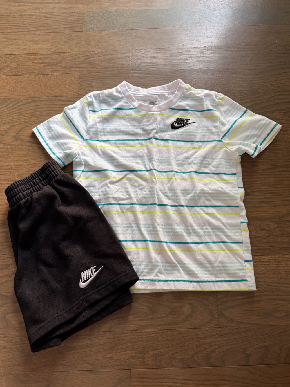 Used Nike Toddler Set size 4T